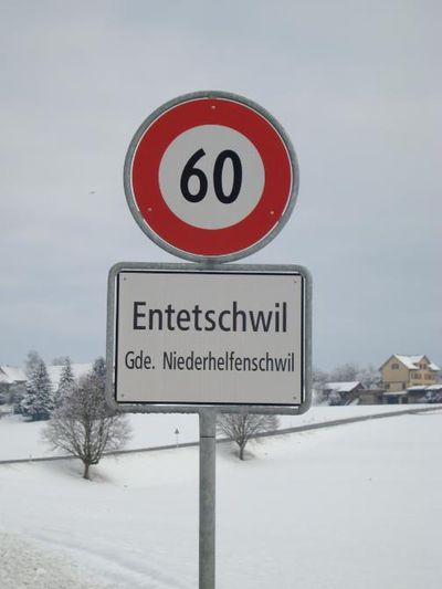 Ortstafel Entetschwil.JPG
