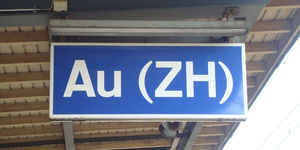 Au (ZH) Bahn Beschilderung.jpg